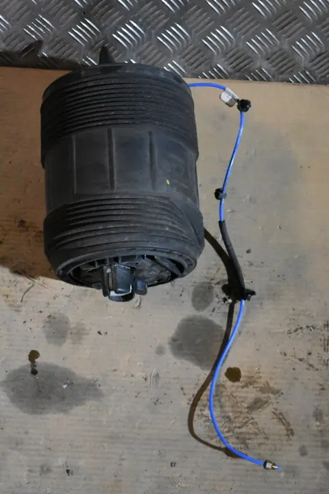 Ressort à air droit Audi Q7 Q8 OEM 4M0616002AK image 2