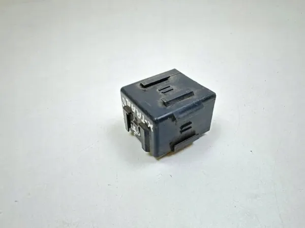 Relais OEM 25230EQ300 voor Nissan X-Trail T30 2.2L image 3