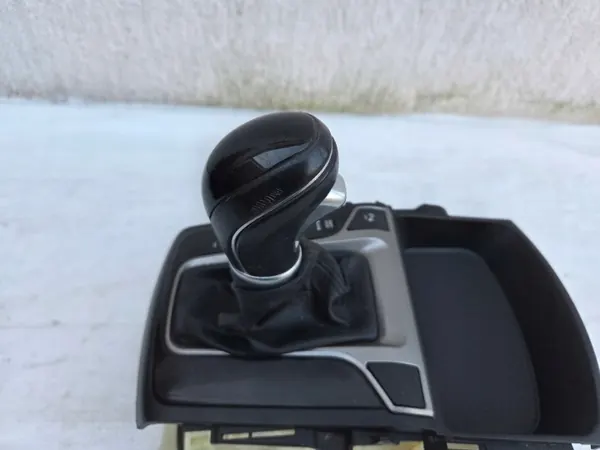 Pommeau de levier OEM GAŁKA ZMIANY BIEGÓW pour Hyundai i30 image 4