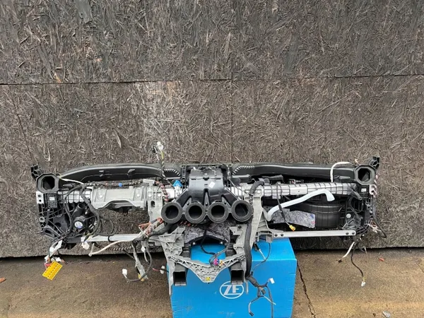Geblazeframe OEM 8098 voor Mercedes-Benz W238 image 2
