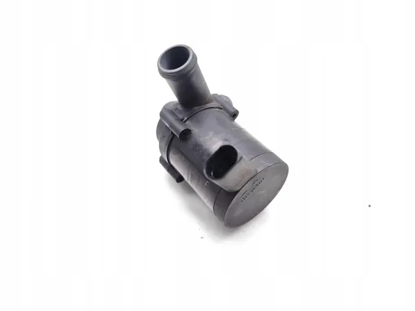 VW Touareg Vattencirkulationspump 2.5 R5 TDI image 3