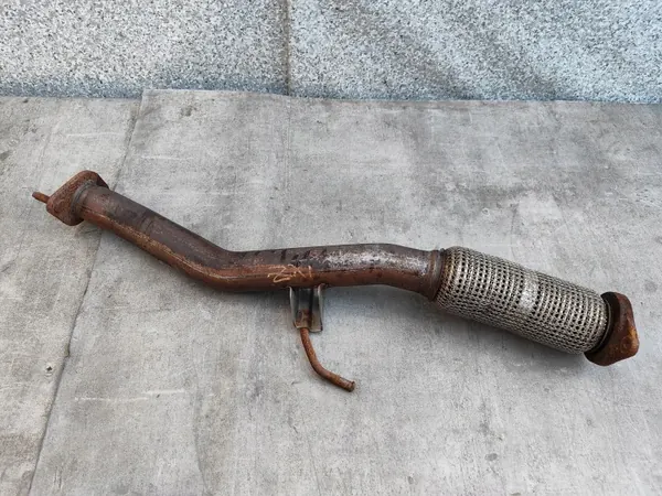 Colector de escape Nissan OE OEM 2203985 - Usado image 2