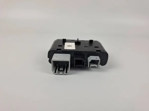 Enchufe USB OEM 07356755450 para Fiat 500X image 6