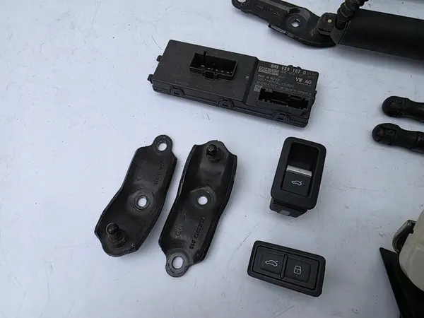 Elektriskt bakluckeset Audi Q5 80A FY image 5