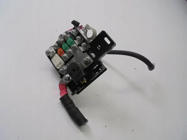 Fusible Maserati Ghibli OEM 06701050540 - Occasion image 2