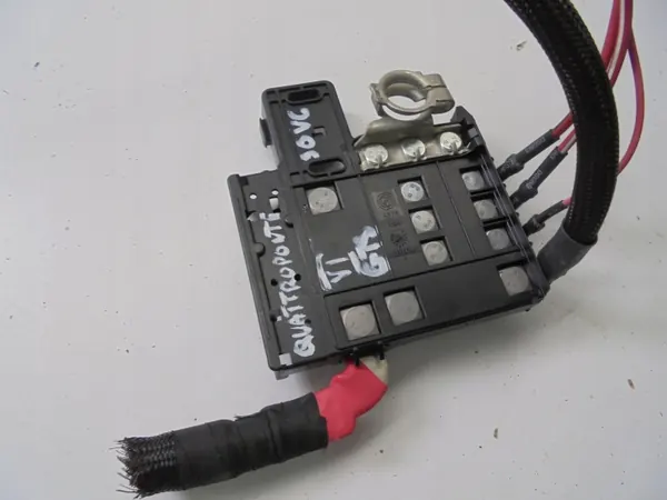 Fusible Maserati Ghibli OEM 06701050540 - Occasion image 4