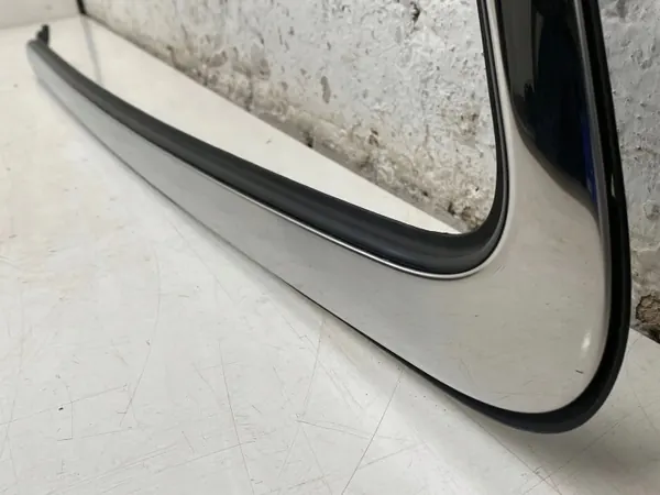 Moulure vitre arrière Chrysler Pacifica OEM 68227296AD image 7