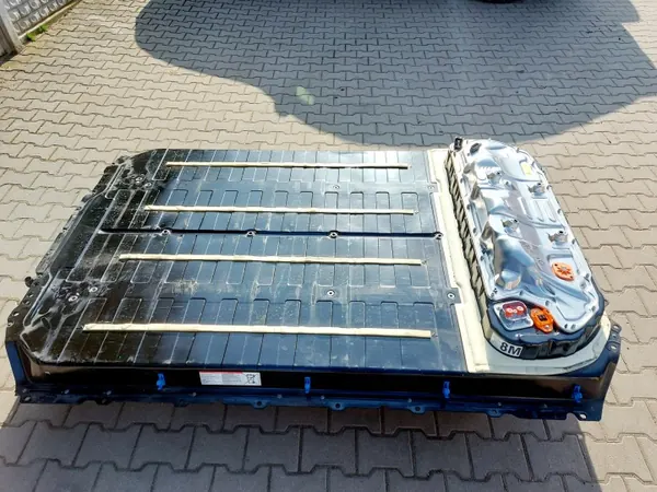 Tesla OEM 1700012-00-D Batterie 82 kWh 220 Ah Gebraucht image 2