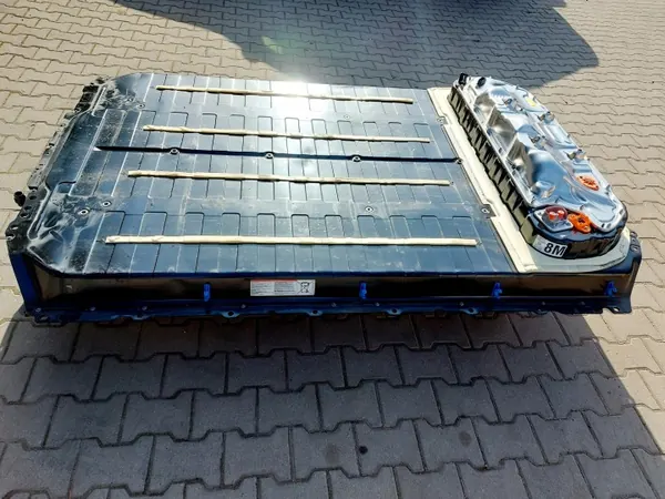 Tesla OEM 1700012-00-D Batterie 82 kWh 220 Ah Gebraucht image 9