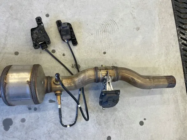 Catalyseur Complet OEM 05L131701G - Volkswagen image 4