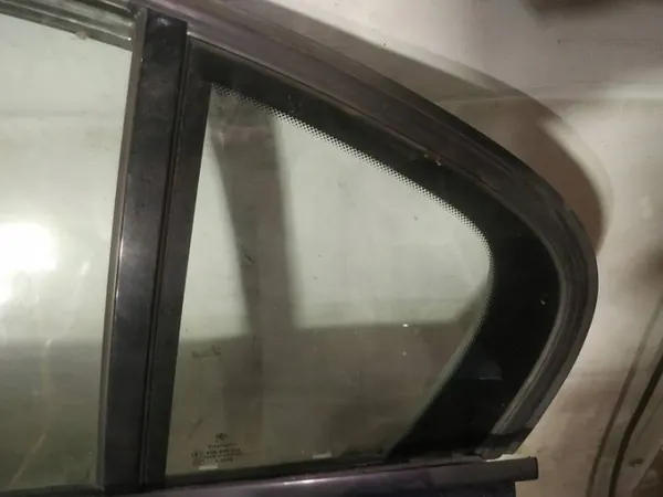 OEM as2 EIS-2702828 takavasemman oven lukko BMW 3-sarja image 2