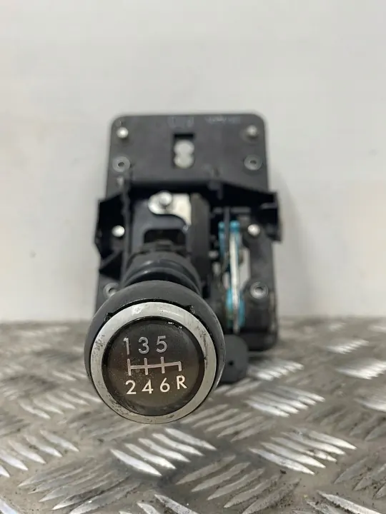 Subaru OE Versnellingspook ESH8256 - Gebruikt image 3
