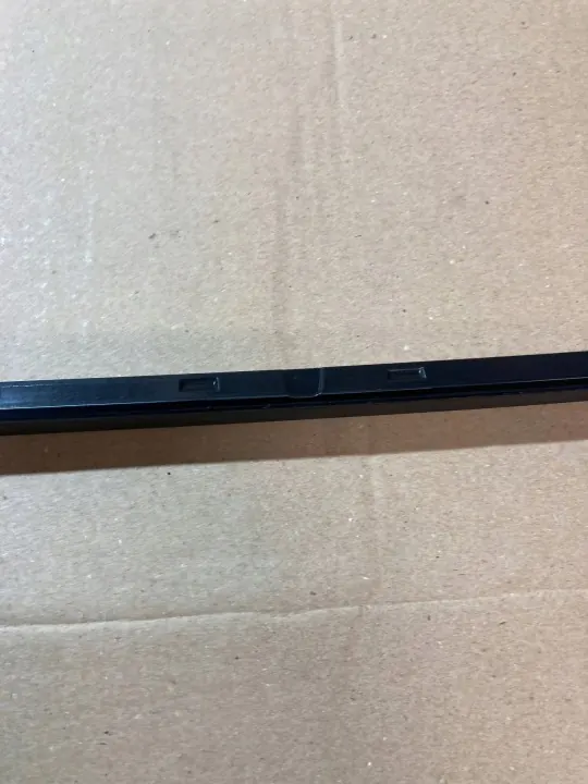 Junta para-brisas direito Cupra Born OEM 10E854328B image 9