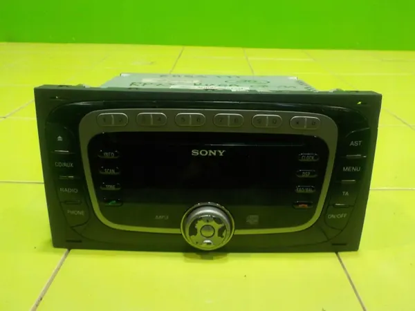 Ford Kuga MK1 2.0 TDCI 2008 Radio CD image 2