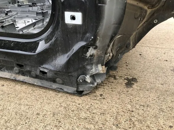 BMW U11 Cuarto Longitudinal Delantero Derecho - OEM image 4