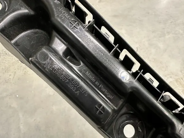 Scivolo paraurti posteriore sinistro VW T-ROC image 6