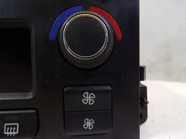 Klimaanlagenbelüftungsmodul Peugeot 207 CC image 6