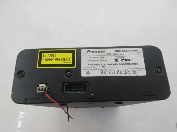 Changer CD Pioneer OEM 6025313990A pour Renault Espace image 9