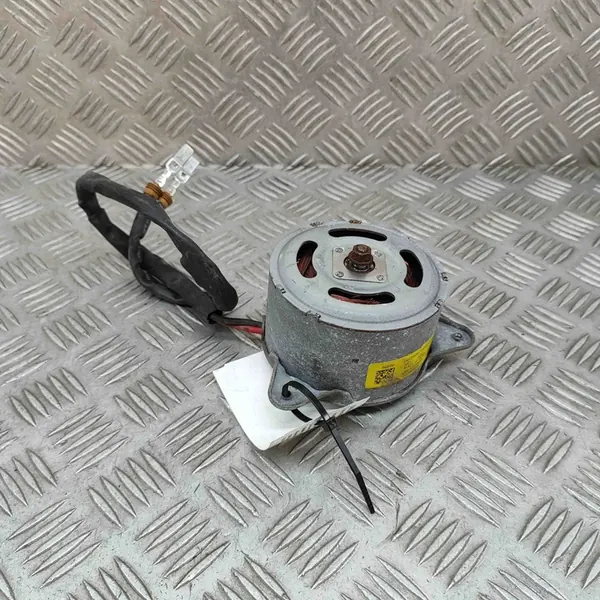 Tuulettimen Moottori Opel Vivaro C 1.5L 88kw image 5