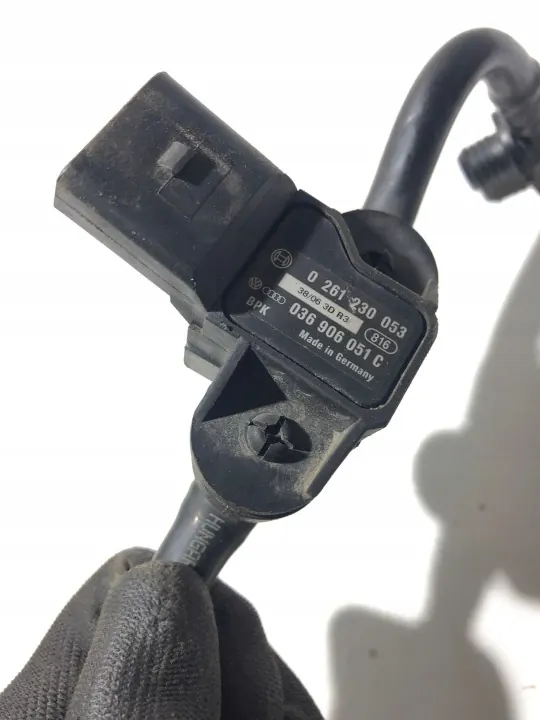 Audi Q7 Tyhjiöletki OEM 7L8611932H - Käytetty image 7