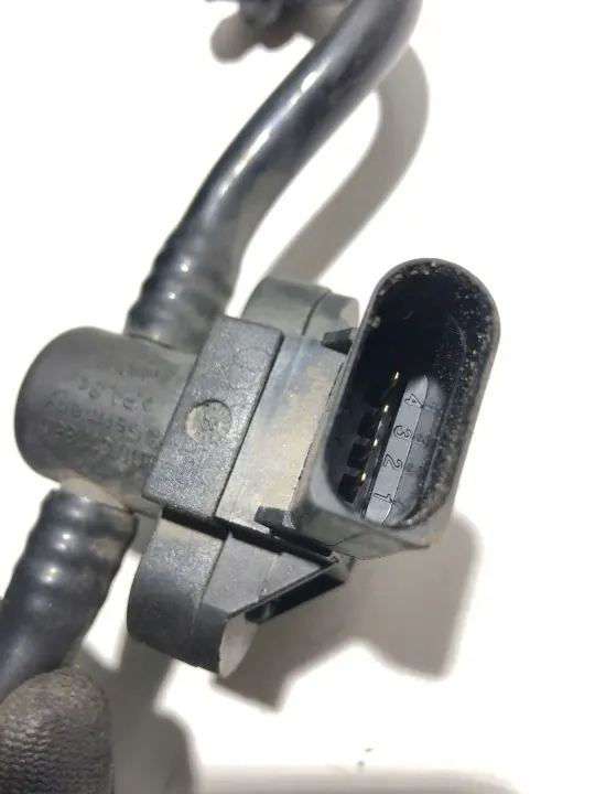 Audi Q7 Tyhjiöletki OEM 7L8611932H - Käytetty image 8