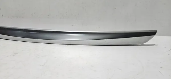 OEM 76801-0D571 Tira Cromada Maletero Toyota Yaris image 3
