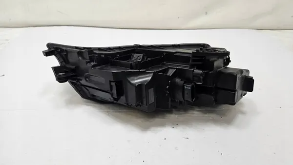 Farol dianteiro Skoda OE 5E1941017E image 6