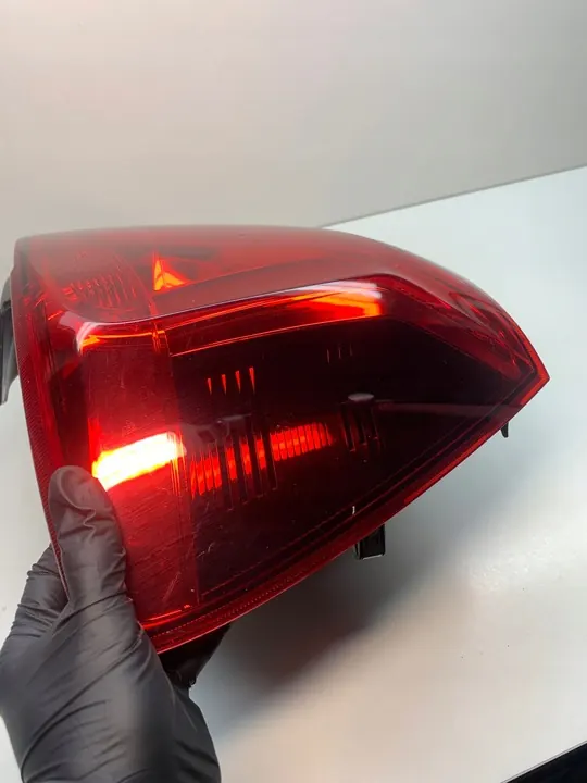 VW POLO Luz Trasera Izquierda 6C0945095M image 2