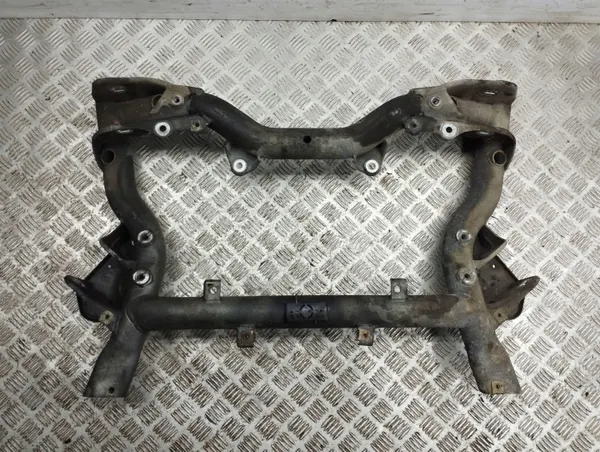Mercedes-Benz C W204 Voorste hulpframe OEM AMD85507 image 5