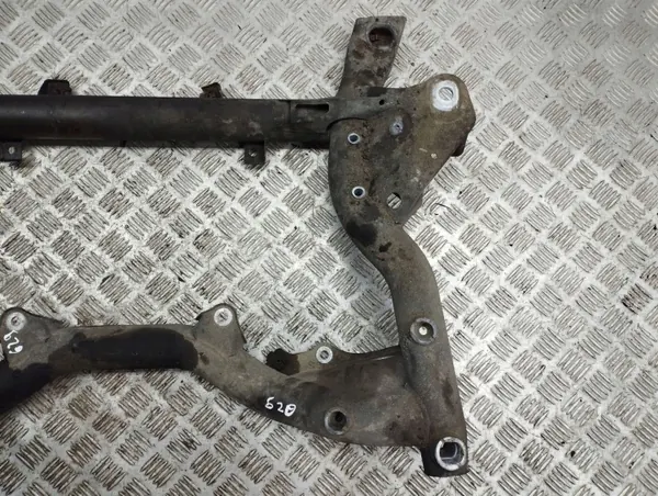Mercedes-Benz C W204 Voorste hulpframe OEM AMD85507 image 7