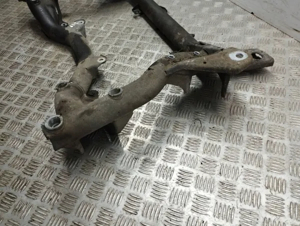 Mercedes-Benz C W204 Voorste hulpframe OEM AMD85507 image 8