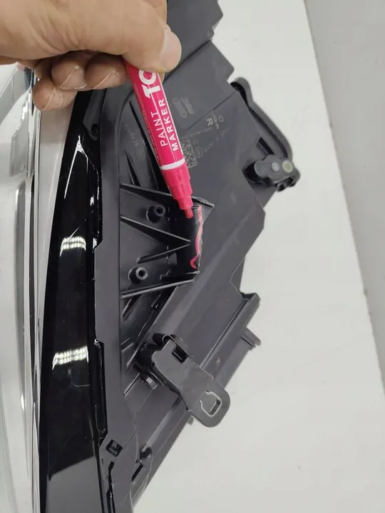 AUDI Q2 Faro Derecho 81A941774D OEM image 5