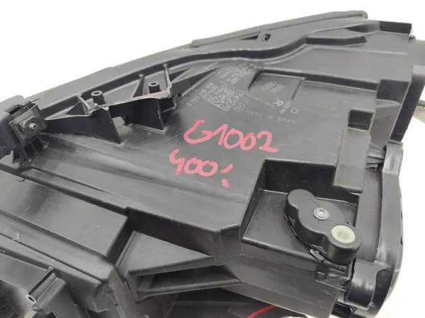 AUDI Q2 Faro Derecho 81A941774D OEM image 9