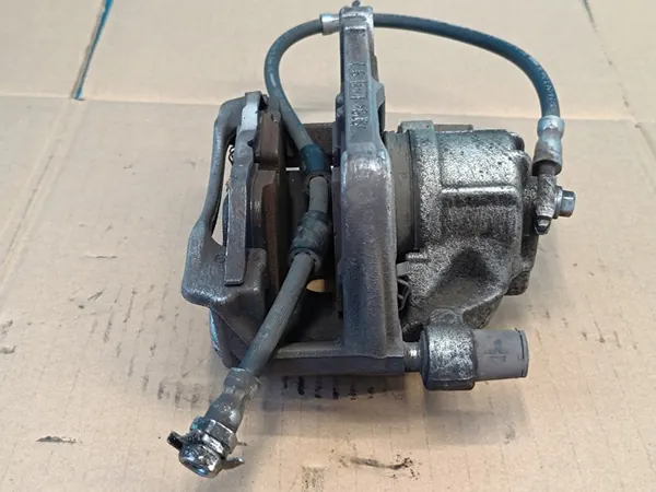 CUPRA FORMENTOR 2.0 TDI Vasemman Etujarrusatula 5WA615123E image 4