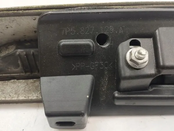 Porsche Cayenne 92A Rekisterikilven Valo OEM 7P5827129A image 10