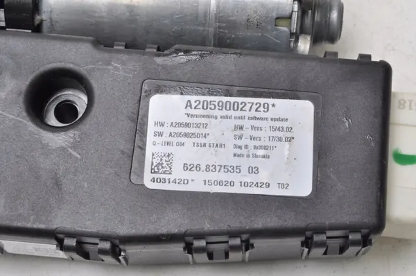 Moteur de toit ouvrant Mercedes OEM A2059002729 - Occasion image 4