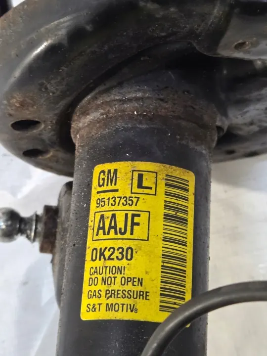 Amortiguador delantero izquierdo OEM 95137357 para Opel Mokka 1.6 CDTI image 9