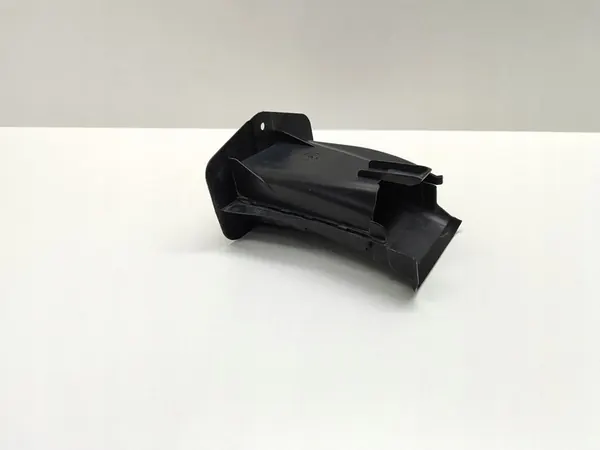 BMW 5 G30 G31 2020 Remluchtkanaal 7394666 image 6