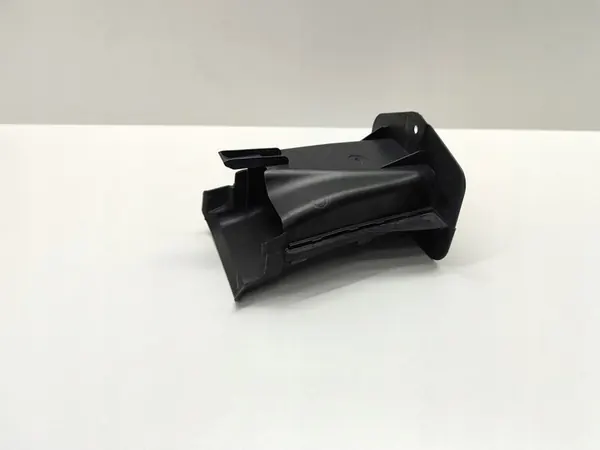 BMW 5 G30 G31 2020 Remluchtkanaal 7394666 image 7