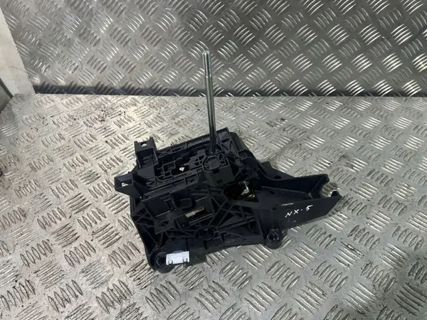 Lexus NX 2020 Schalthebel OEM 75M014RHD - Gebraucht image 4