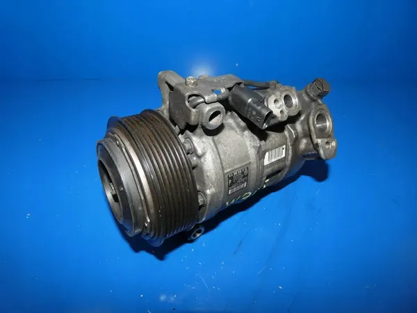 Compresor de aire acondicionado Mercedes C W205 1.6 CDI A0008303102 image 2