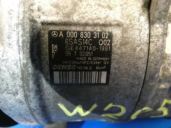 Compresor de aire acondicionado Mercedes C W205 1.6 CDI A0008303102 image 3