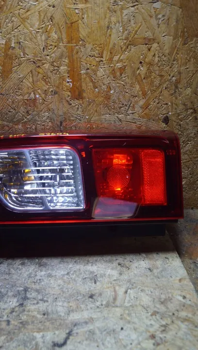 Luz Trasera Derecha Peugeot Partner Berlingo II Lift image 4