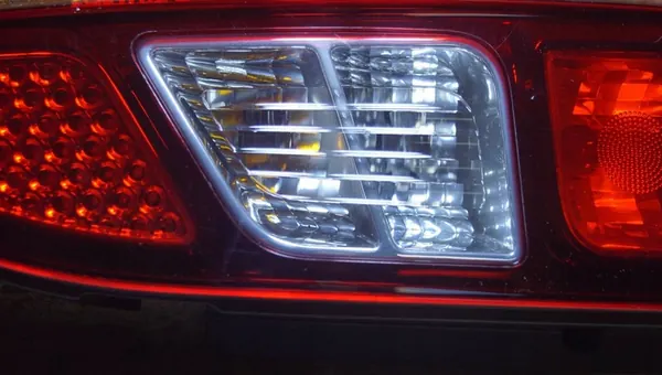 Luz Trasera Derecha Peugeot Partner Berlingo II Lift image 9