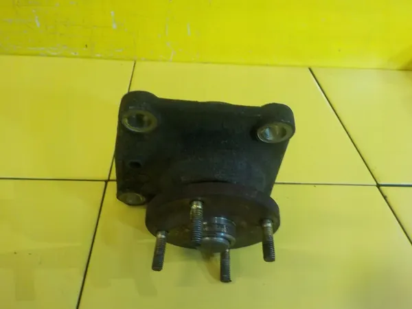 MITSUBISHI PAJERO 3.5 GDI 2002 Support de Poulie image 3