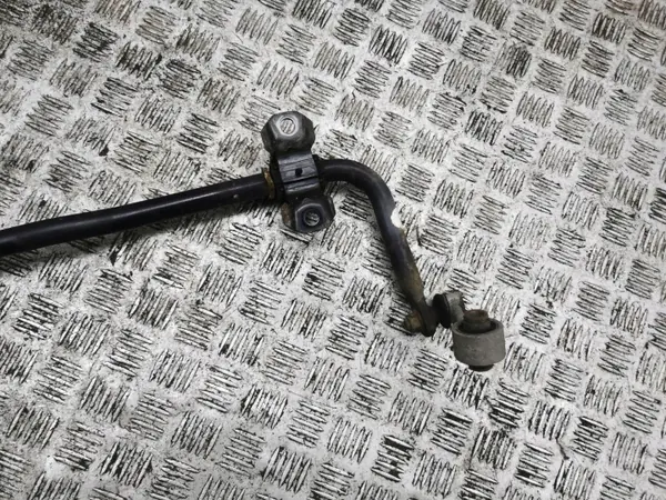 Toyota RAV4 Taka-akselin stabilointitanko OEM AMD112269 image 3