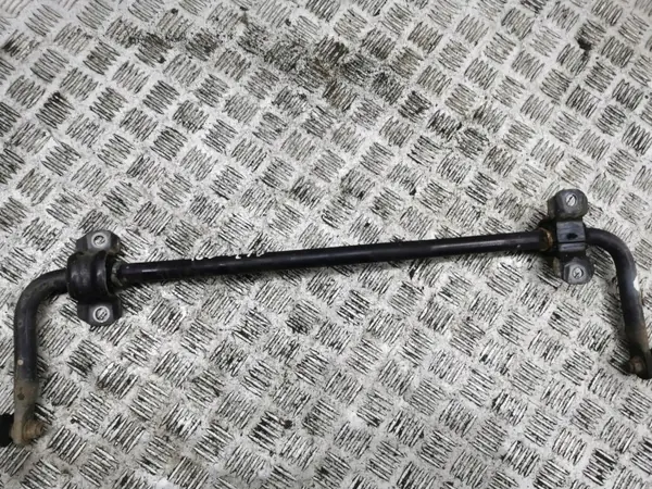 Toyota RAV4 Taka-akselin stabilointitanko OEM AMD112269 image 4