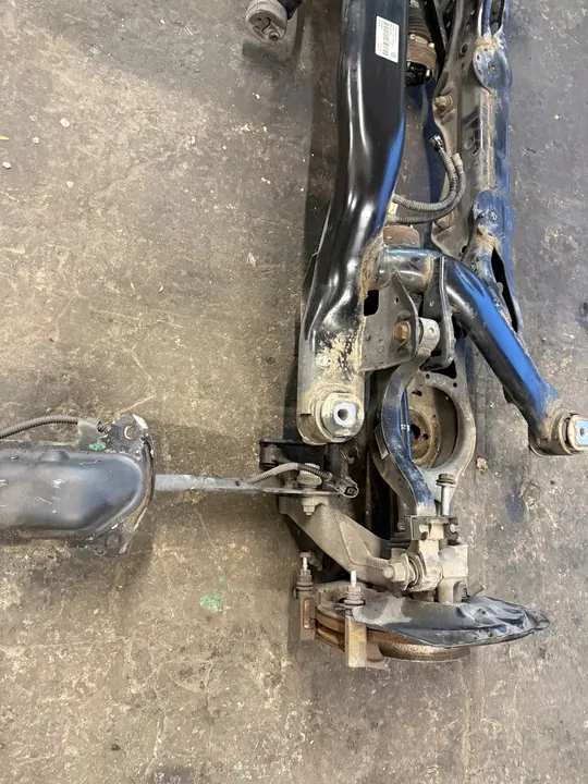 Trave di Sospensione Posteriore VW Tiguan Audi Q3 Completa 5N0505235L image 4