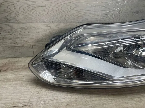 Faros delanteros izquierdo Ford Focus MK3 Europa image 2
