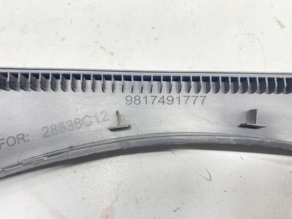 Rivestimento parafango posteriore destro Peugeot 2008 2012-2019 OEM image 6